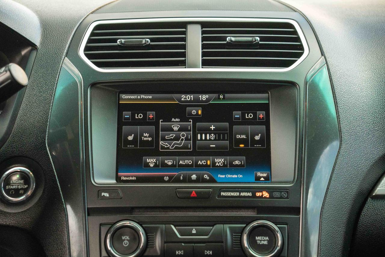 2016 Ford Explorer XLT Photo