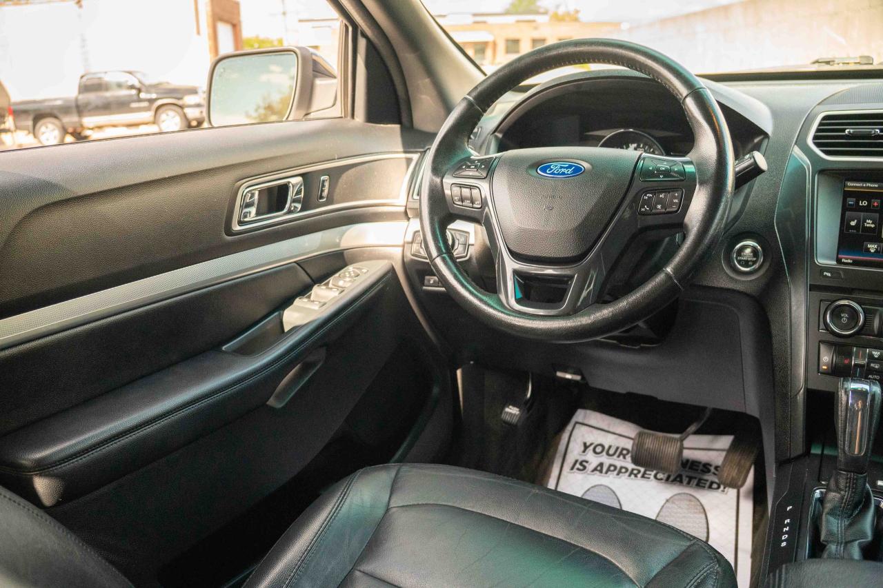 2016 Ford Explorer XLT Photo