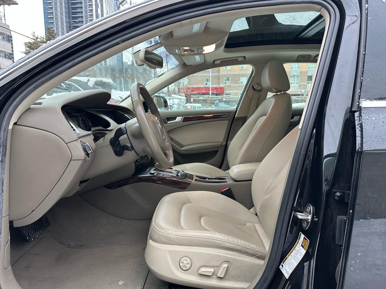 2010 Audi A4 4dr Wgn Auto quattro 2.0T Premium Photo