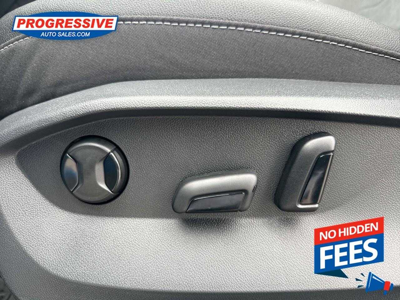 2025 Volkswagen Taos Comfortline Black Edition Photo