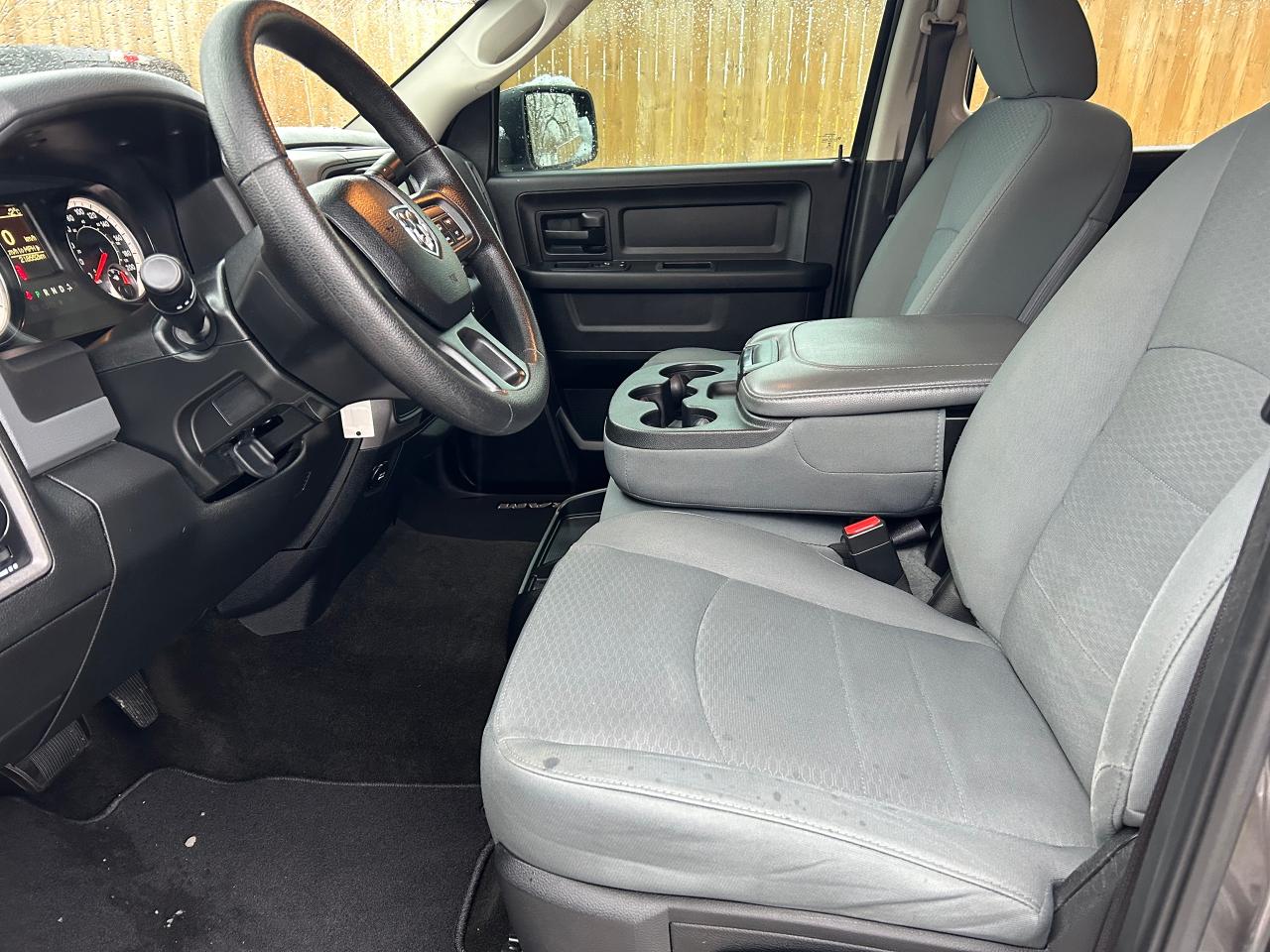 2017 RAM 1500 Express Photo