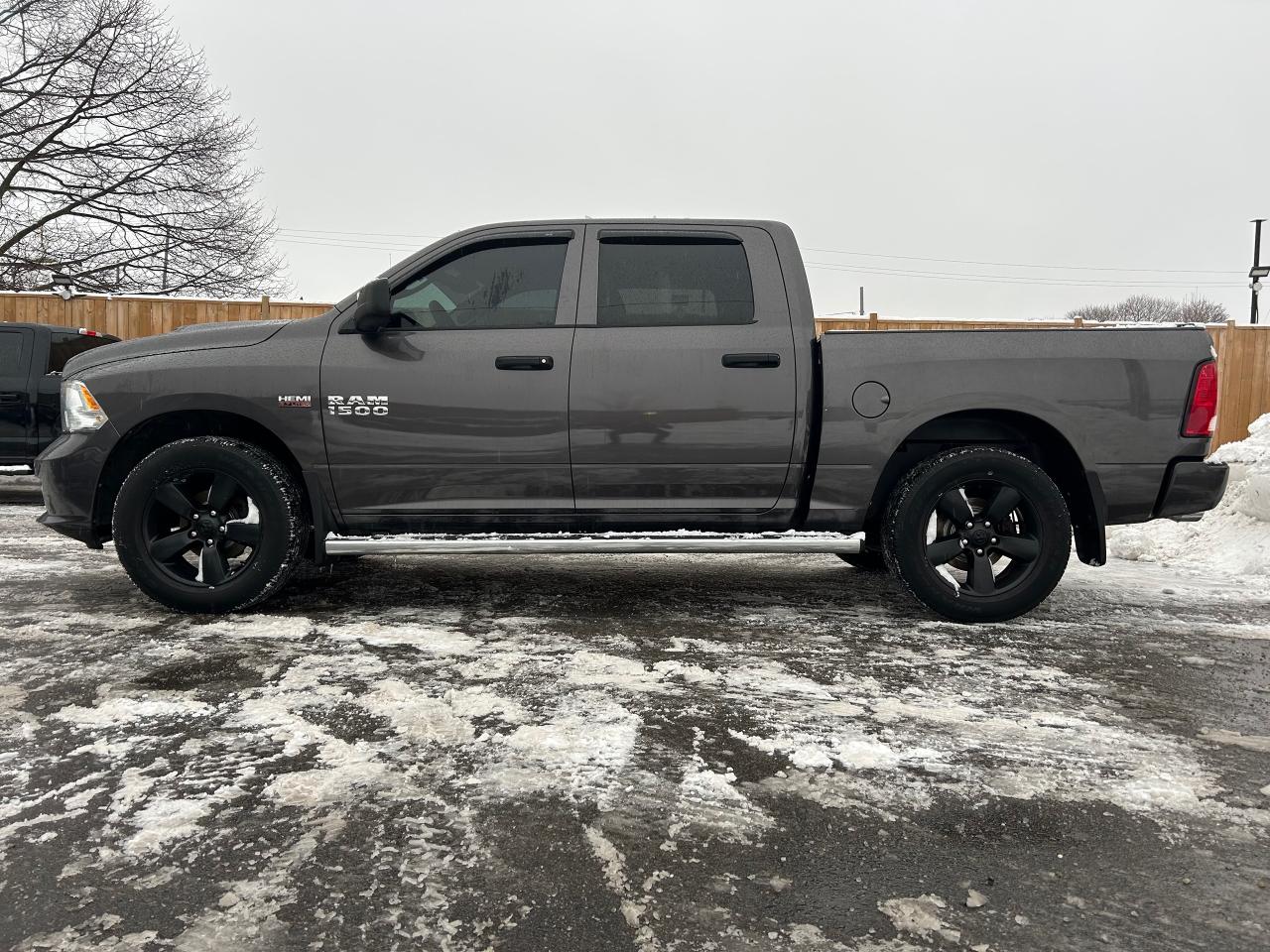 2017 RAM 1500 Express Photo