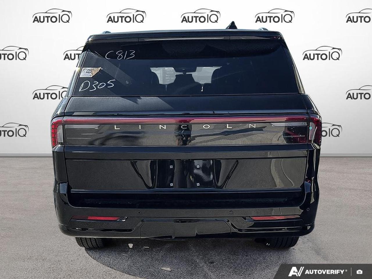 2025 Lincoln Navigator Reserve Photo4
