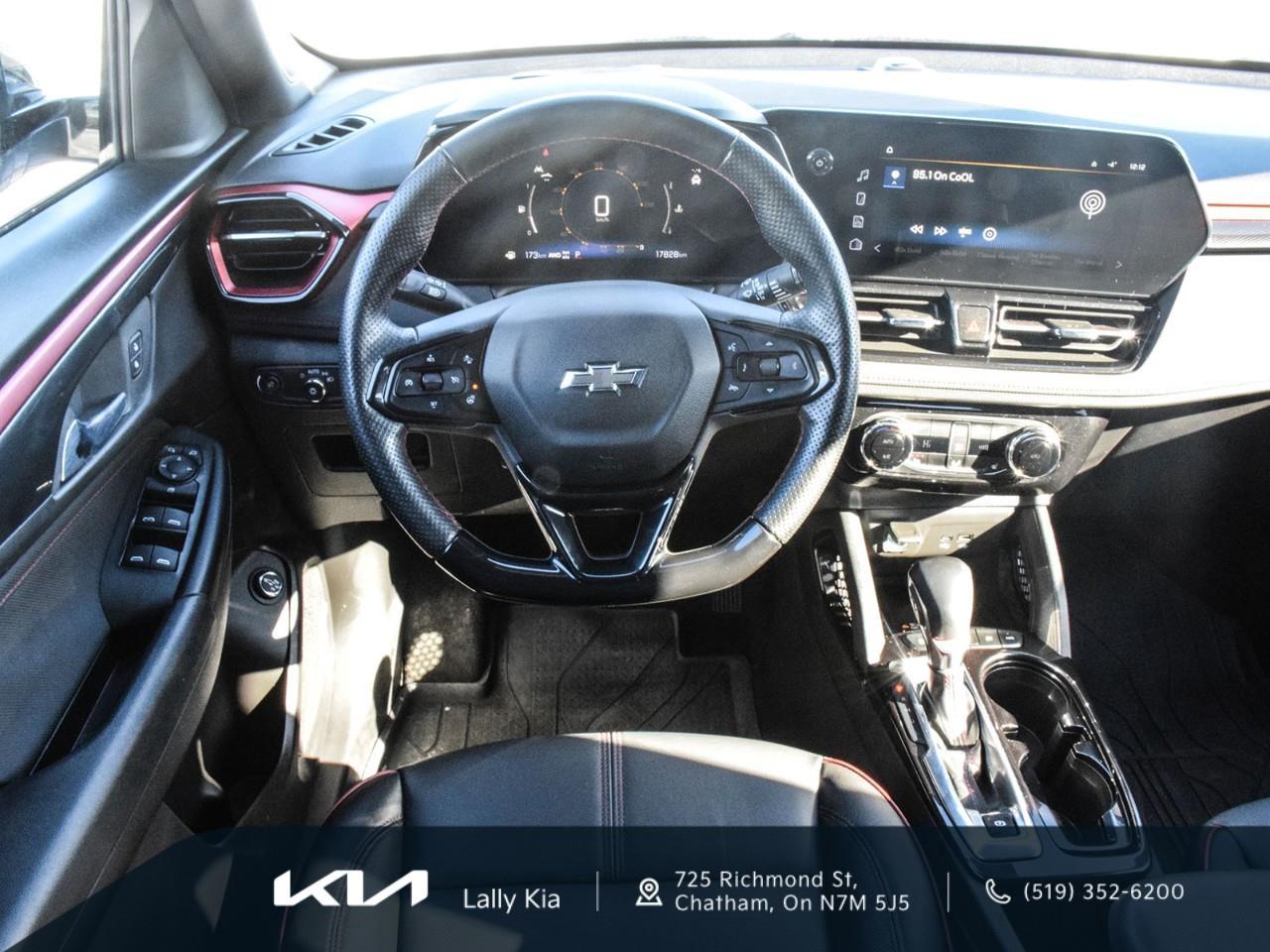 2024 Chevrolet TrailBlazer RS New Arrival | Low KMs | Clean CarFax | Roof Photo