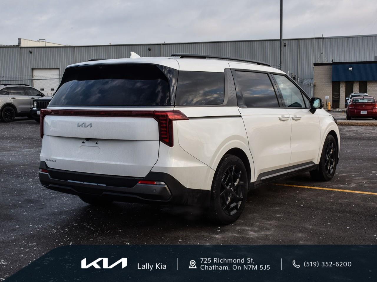 2025 Kia Carnival SX+ New Arrival | Clean CarFax | 7 Pass Seating | Leather Photo