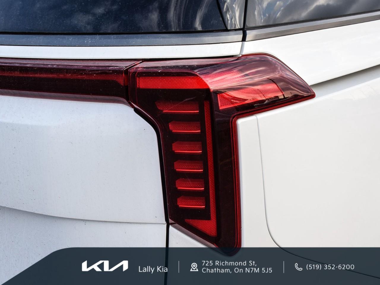 2025 Kia Carnival SX+ New Arrival | Clean CarFax | 7 Pass Seating | Leather Photo