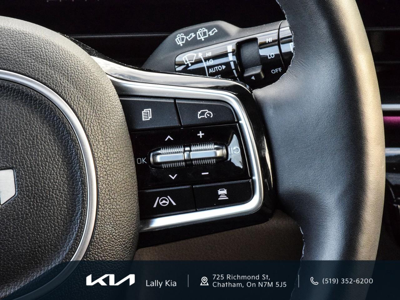 2025 Kia Carnival SX+ New Arrival | Clean CarFax | 7 Pass Seating | Leather Photo