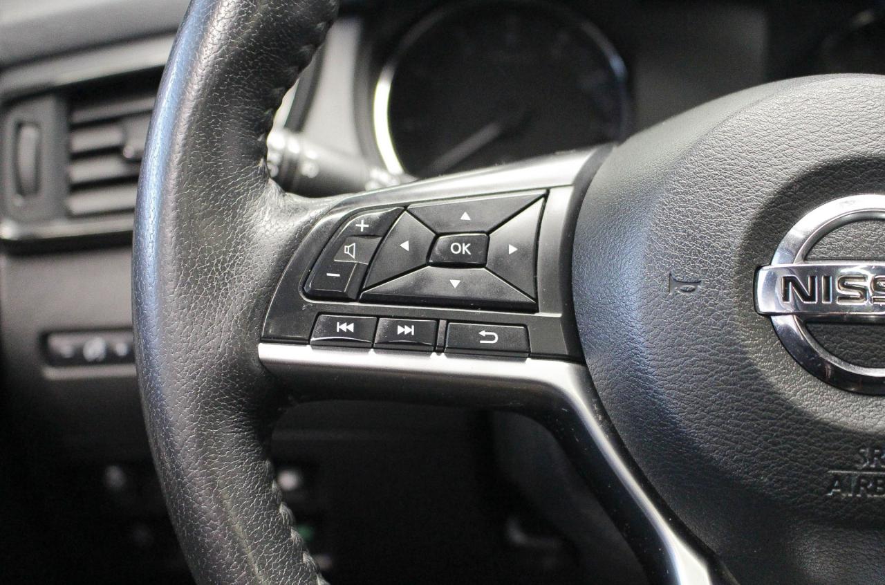 2019 Nissan Rogue SV HEATED SEATS/STEERING WHEEL - NAVIGATION - CD PLAYER Photo
