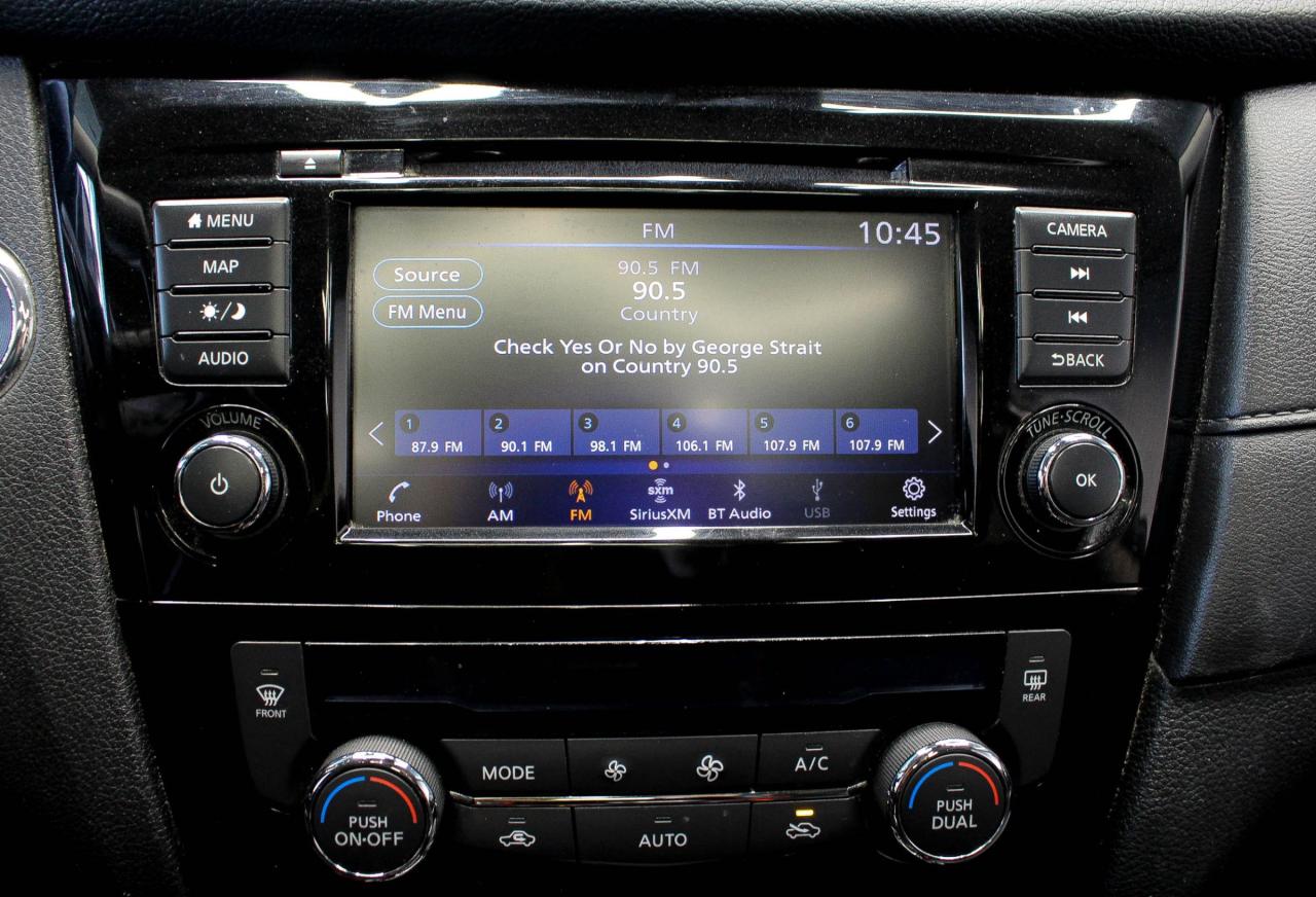 2019 Nissan Rogue SV HEATED SEATS/STEERING WHEEL - NAVIGATION - CD PLAYER Photo