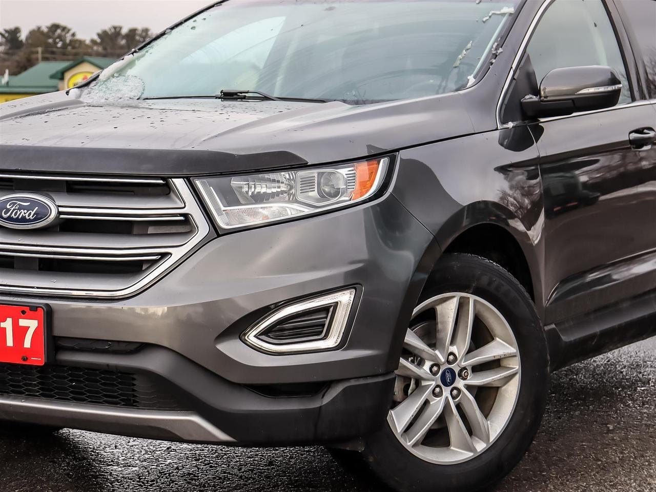 2017 Ford Edge SEL FWD Photo