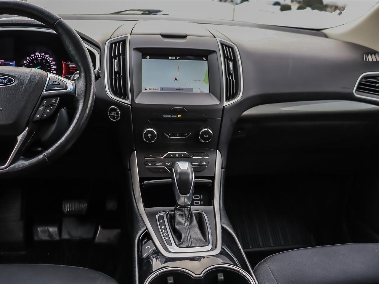 2017 Ford Edge SEL FWD Photo