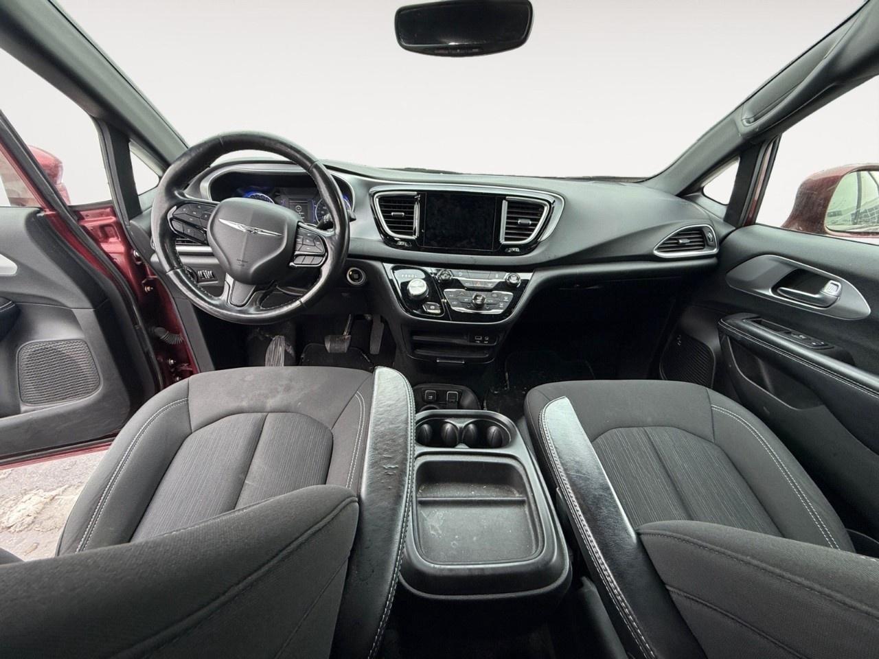 2019 Chrysler Pacifica Touring Plus 2WD Photo