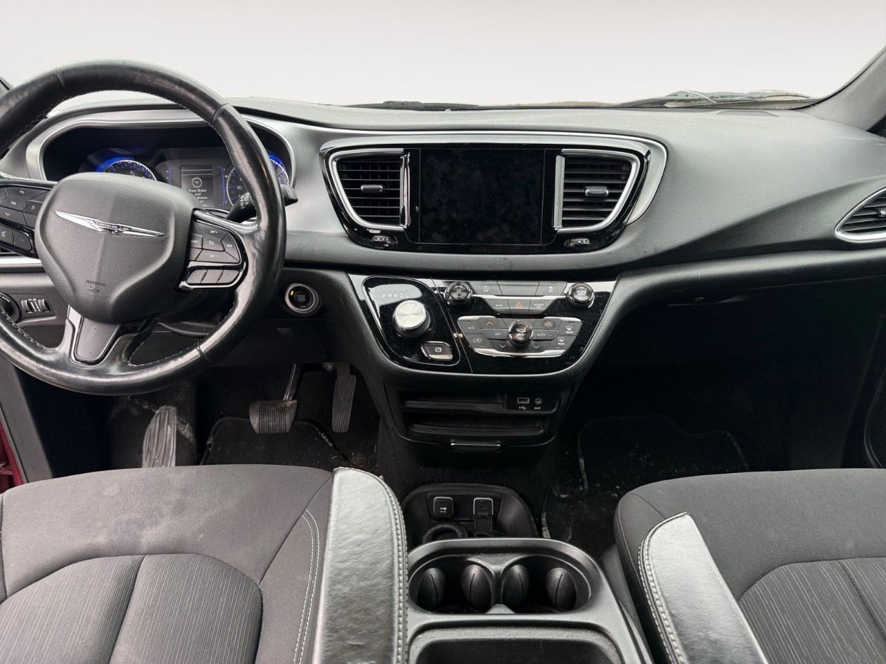 2019 Chrysler Pacifica Touring Plus 2WD Photo