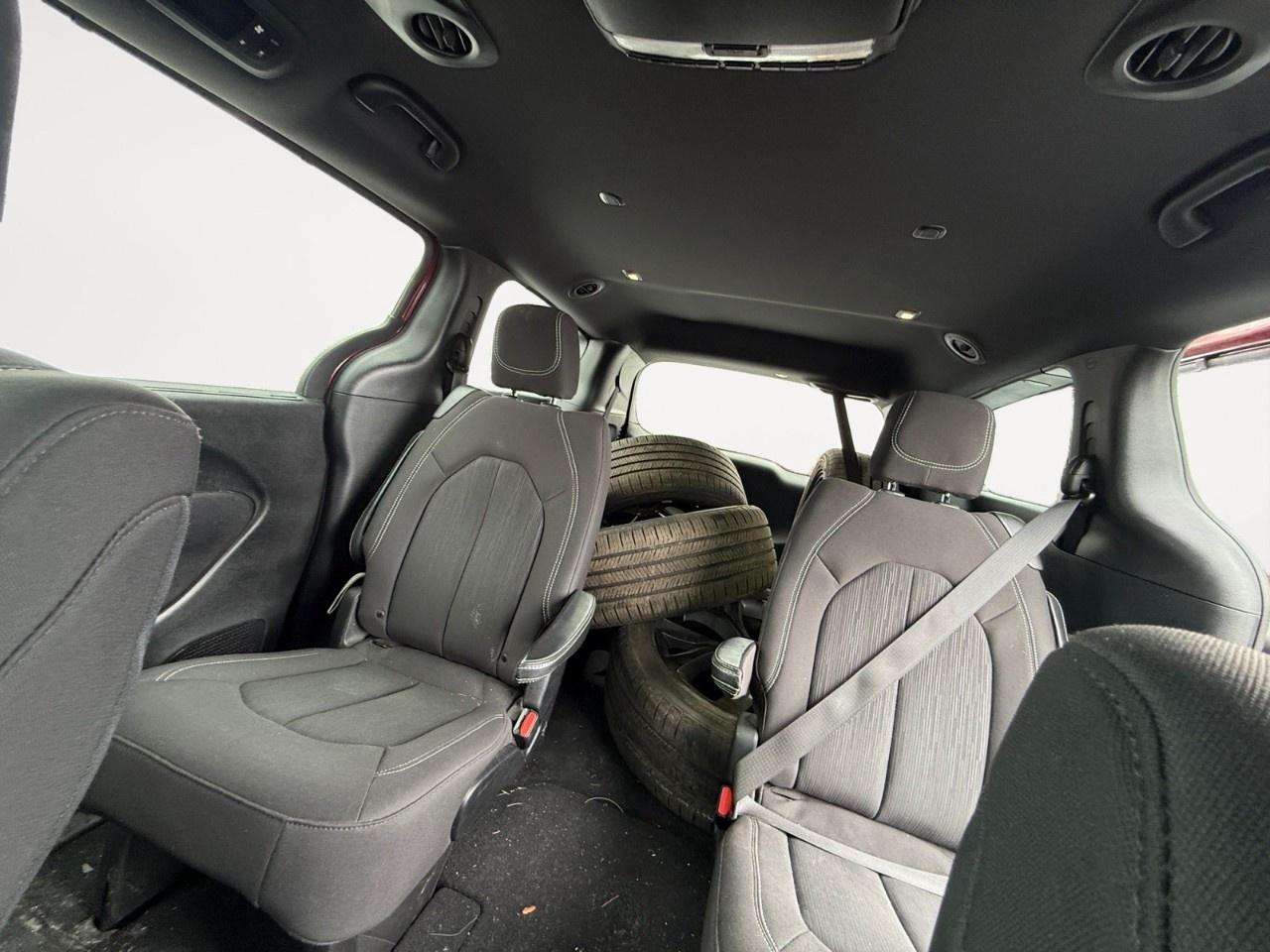 2019 Chrysler Pacifica Touring Plus 2WD Photo