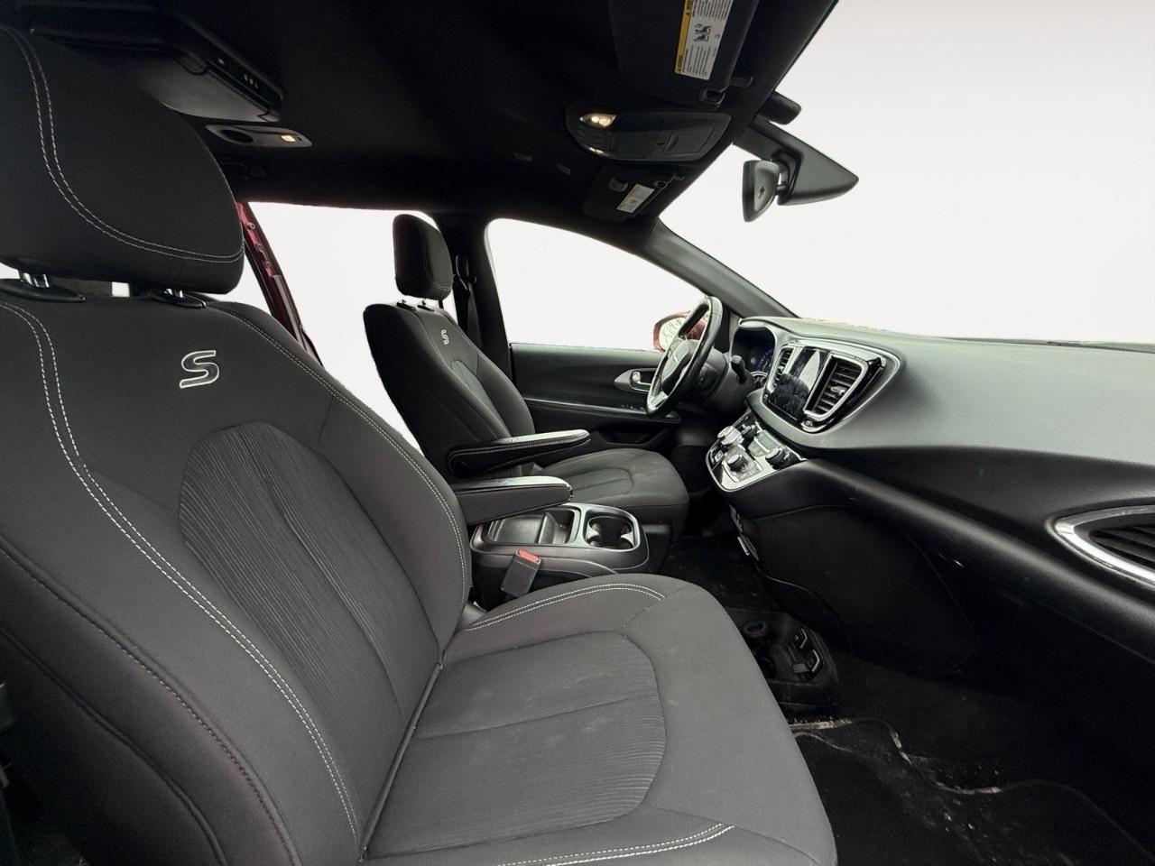 2019 Chrysler Pacifica Touring Plus 2WD Photo