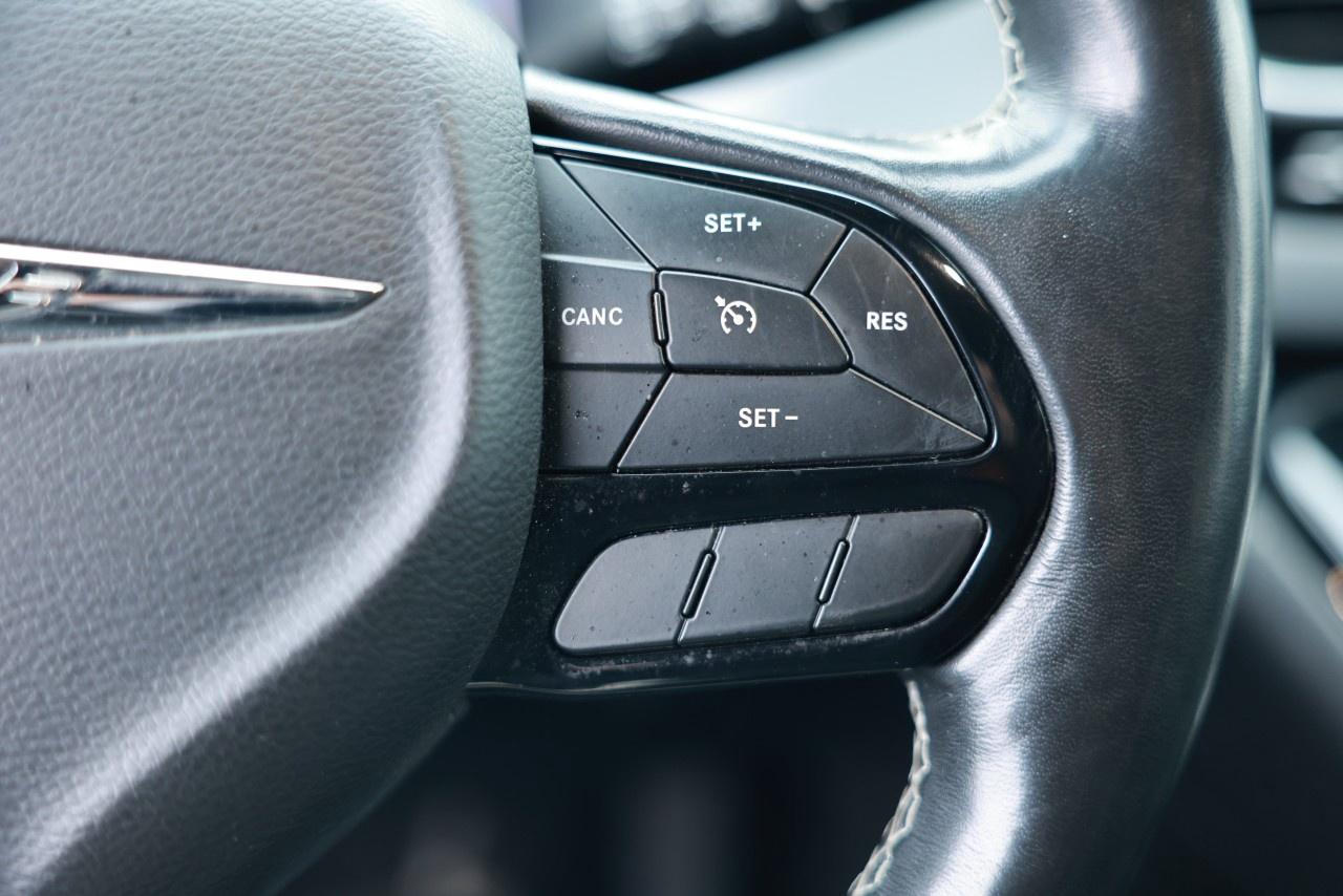 2019 Chrysler Pacifica Touring Plus 2WD Photo