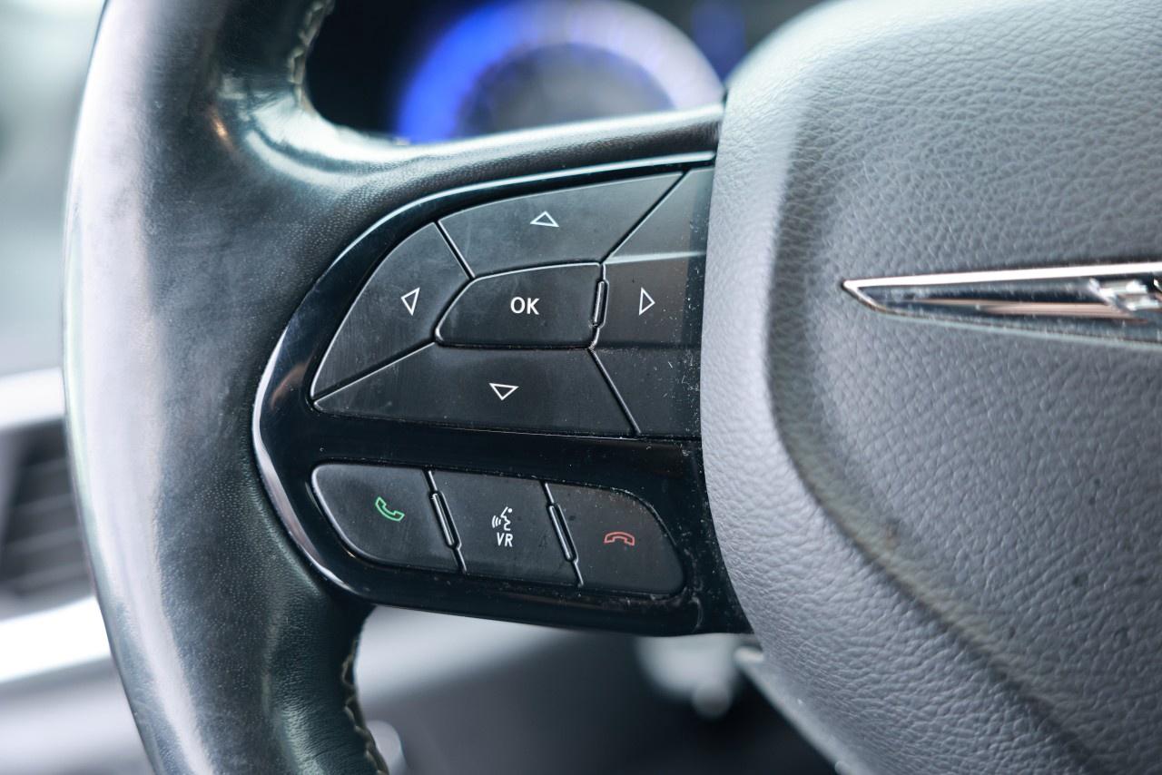 2019 Chrysler Pacifica Touring Plus 2WD Photo