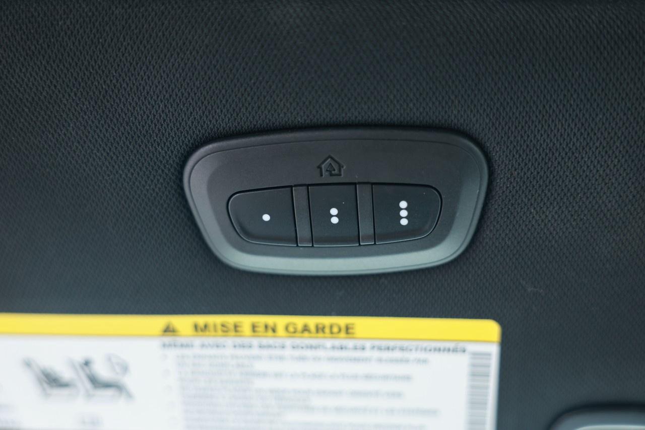 2019 Chrysler Pacifica Touring Plus 2WD Photo