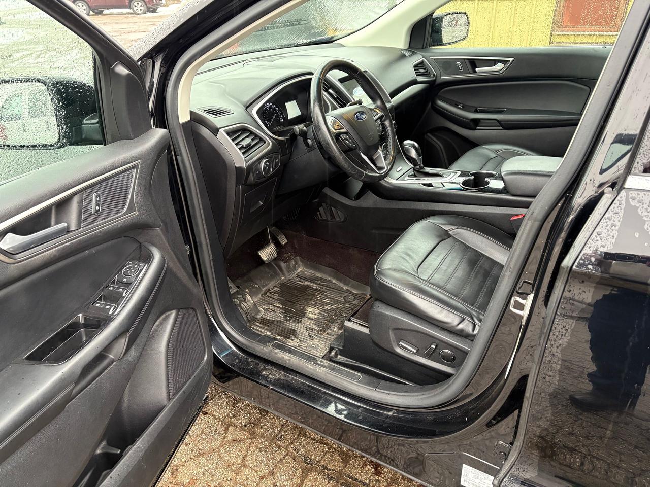 2016 Ford Edge SEL Photo