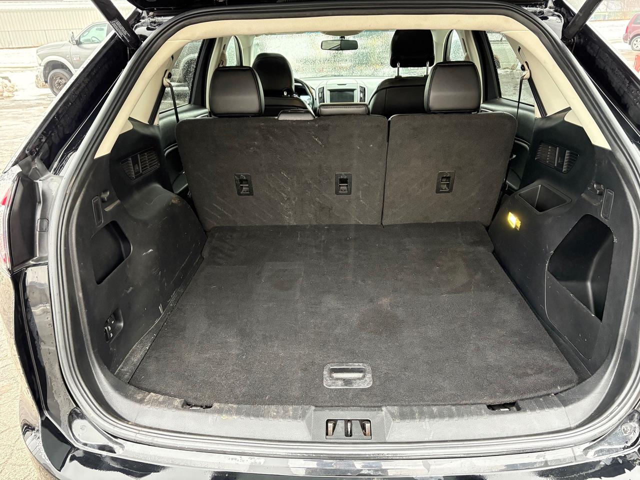 2016 Ford Edge SEL Photo