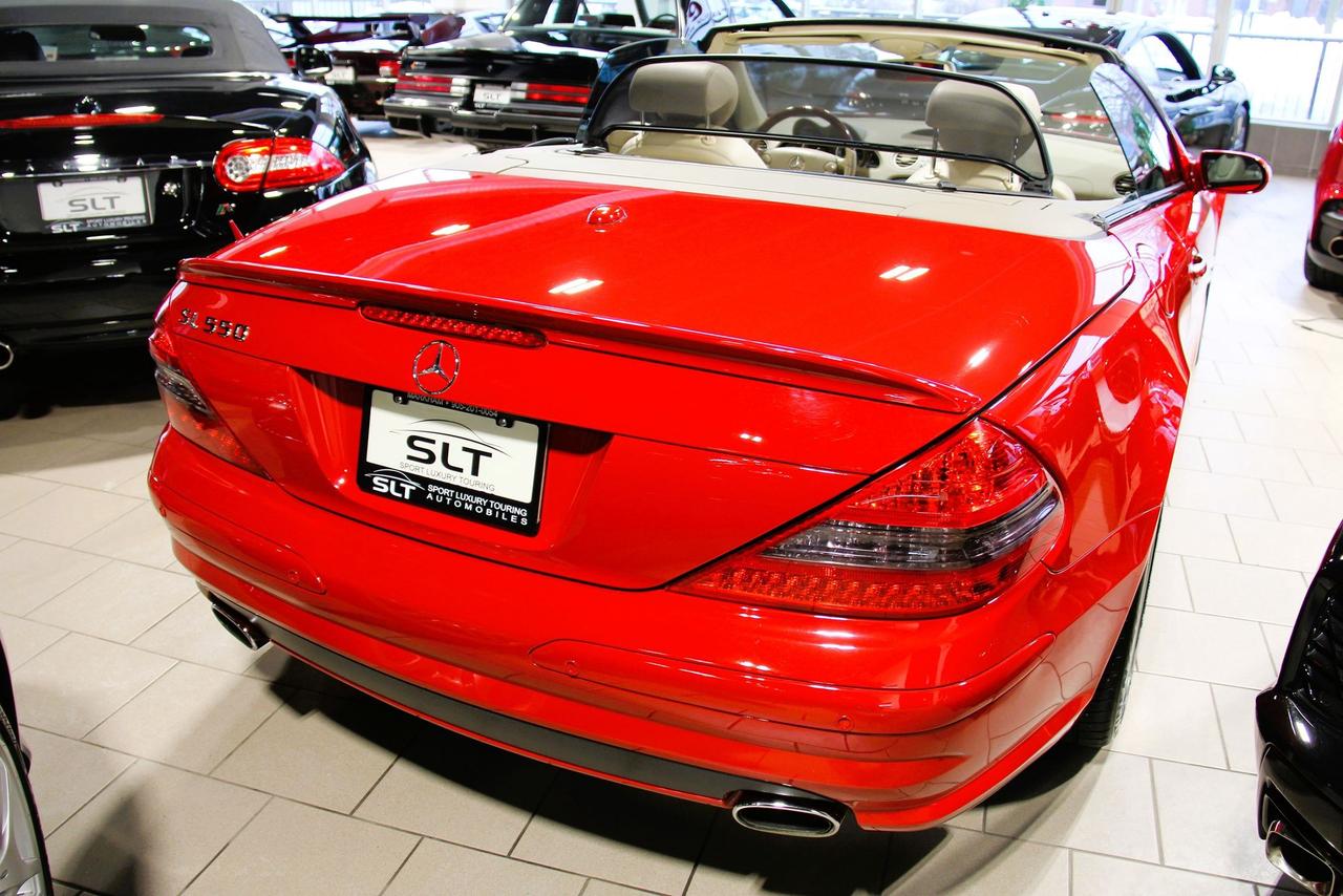 2008 Mercedes-Benz SL-Class 5.5L V8 SL CONVERTBLE WITH GLASS PANO ROOF Photo