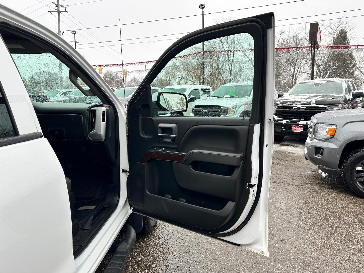 2018 GMC Sierra 1500 SLE Elevation4X4 Crew 5.3L V8 CarPlay BackupCam XM Photo