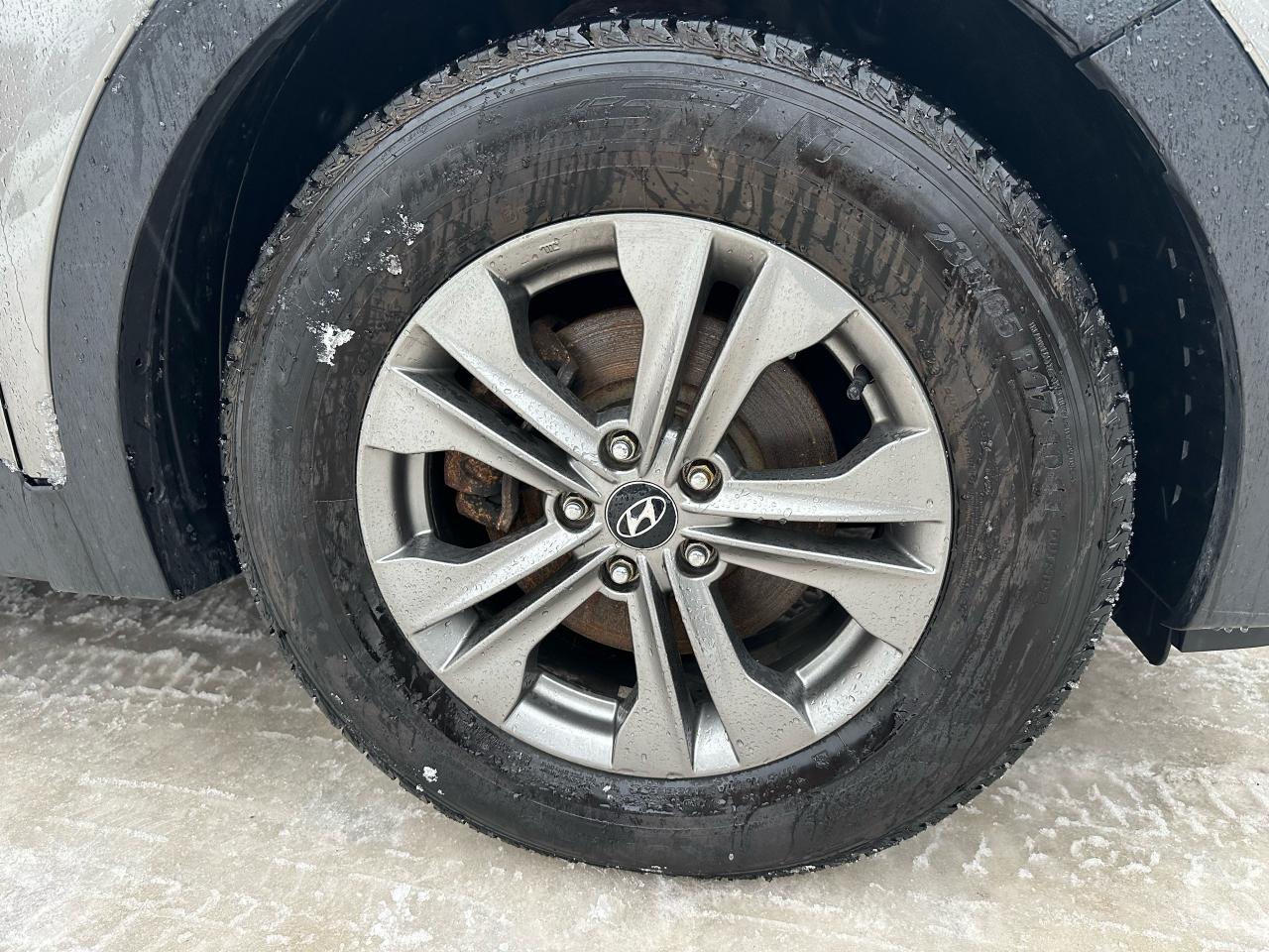 2013 Hyundai Santa Fe SPORT Photo