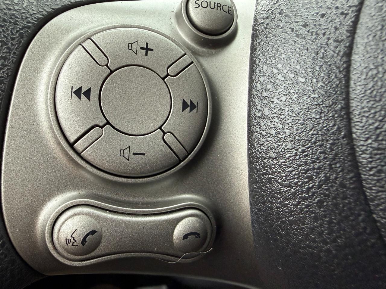 2016 Nissan Micra 4D HB SV ..AUTO..LOW KM's.BLUETOOTH...CERTIFIED! Photo