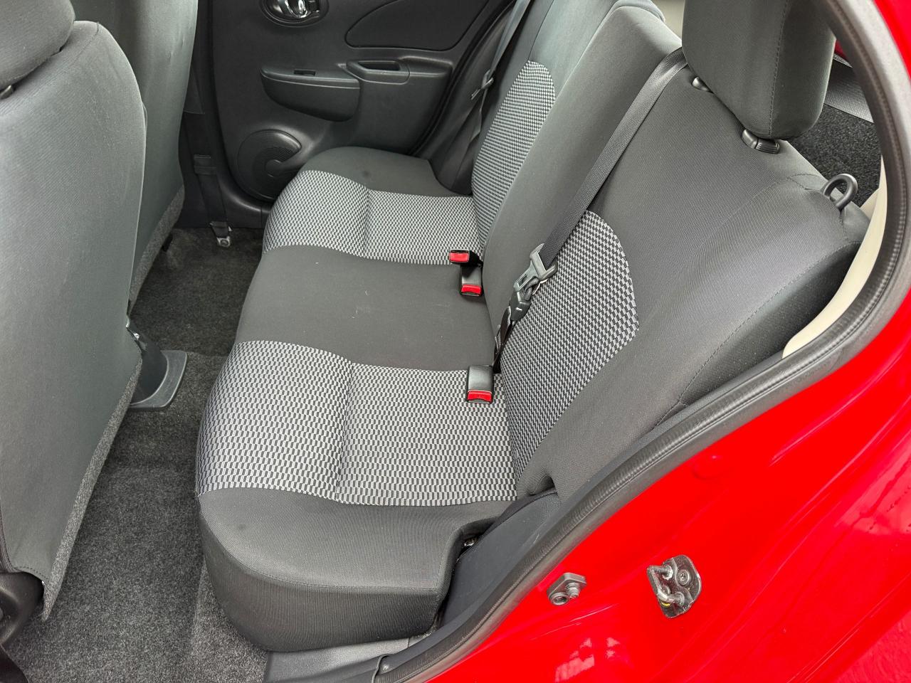 2016 Nissan Micra 4D HB SV ..AUTO..LOW KM's.BLUETOOTH...CERTIFIED! Photo