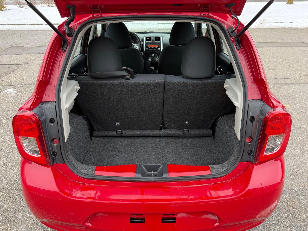 2016 Nissan Micra 4D HB SV ..AUTO..LOW KM's.BLUETOOTH...CERTIFIED! Photo