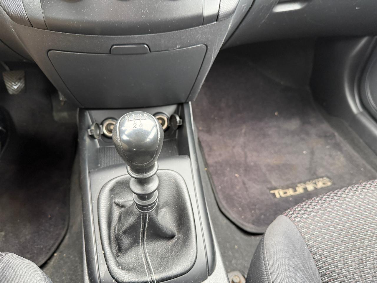 2011 Hyundai Elantra Touring 5 SPD. LOW MILEAGE! SERVICE RECORDS! CERTIFIED ! Photo