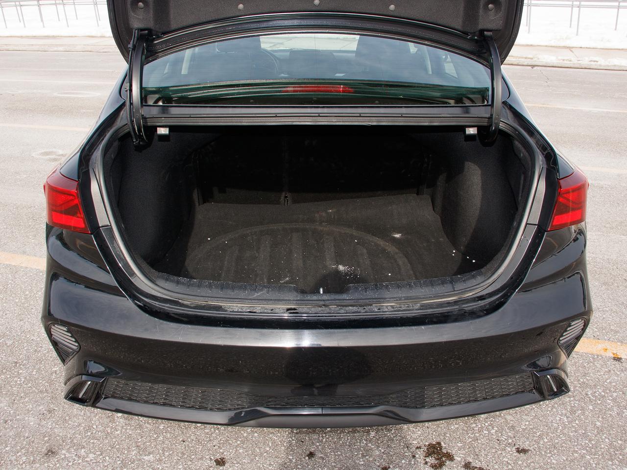 2024 Kia Forte EX IVT | NO ACCIDENTS | CLEAN CARFAX | ONE OWNER | Photo