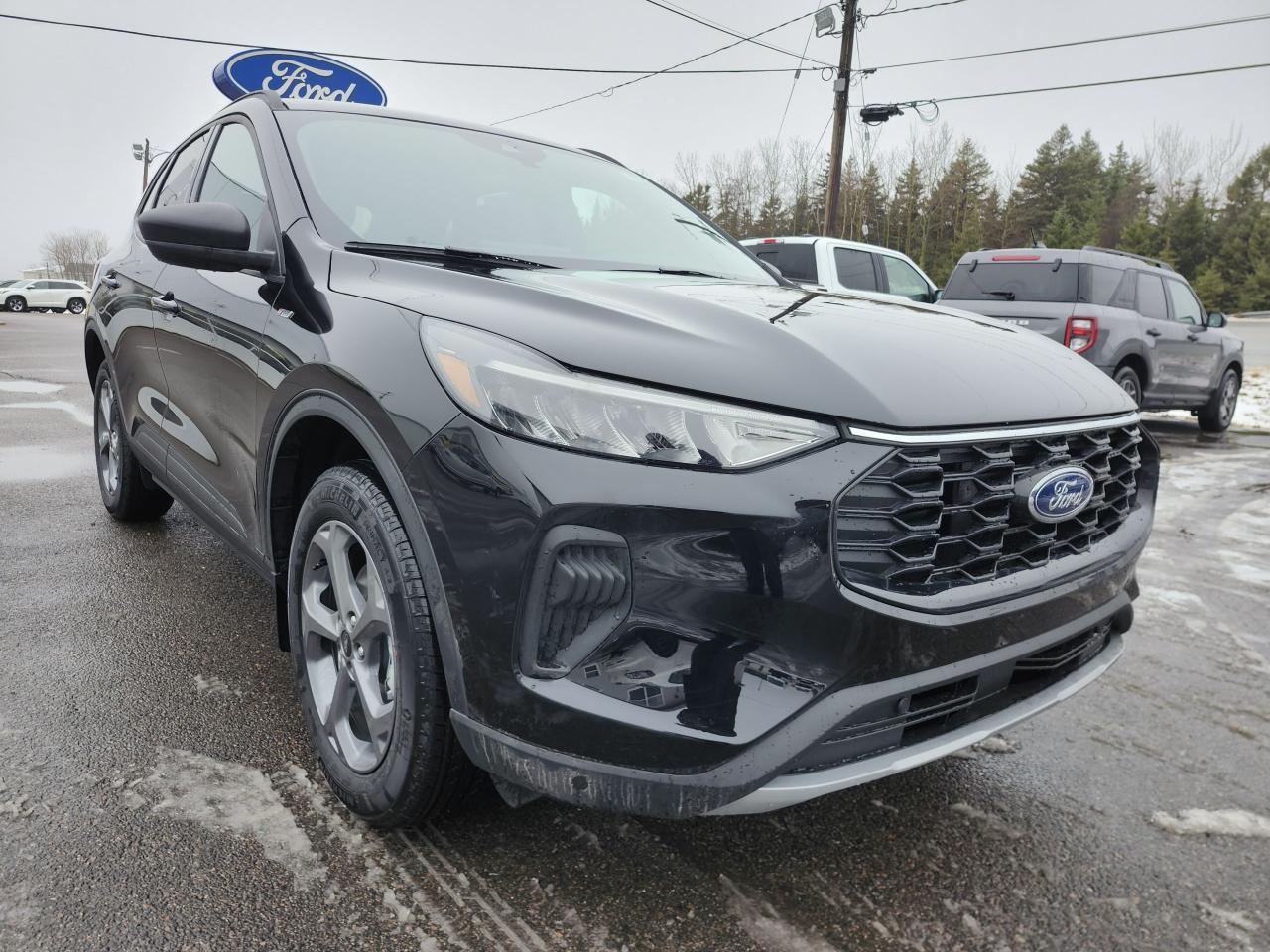 2026 Ford Escape ST-Line AWD Photo2
