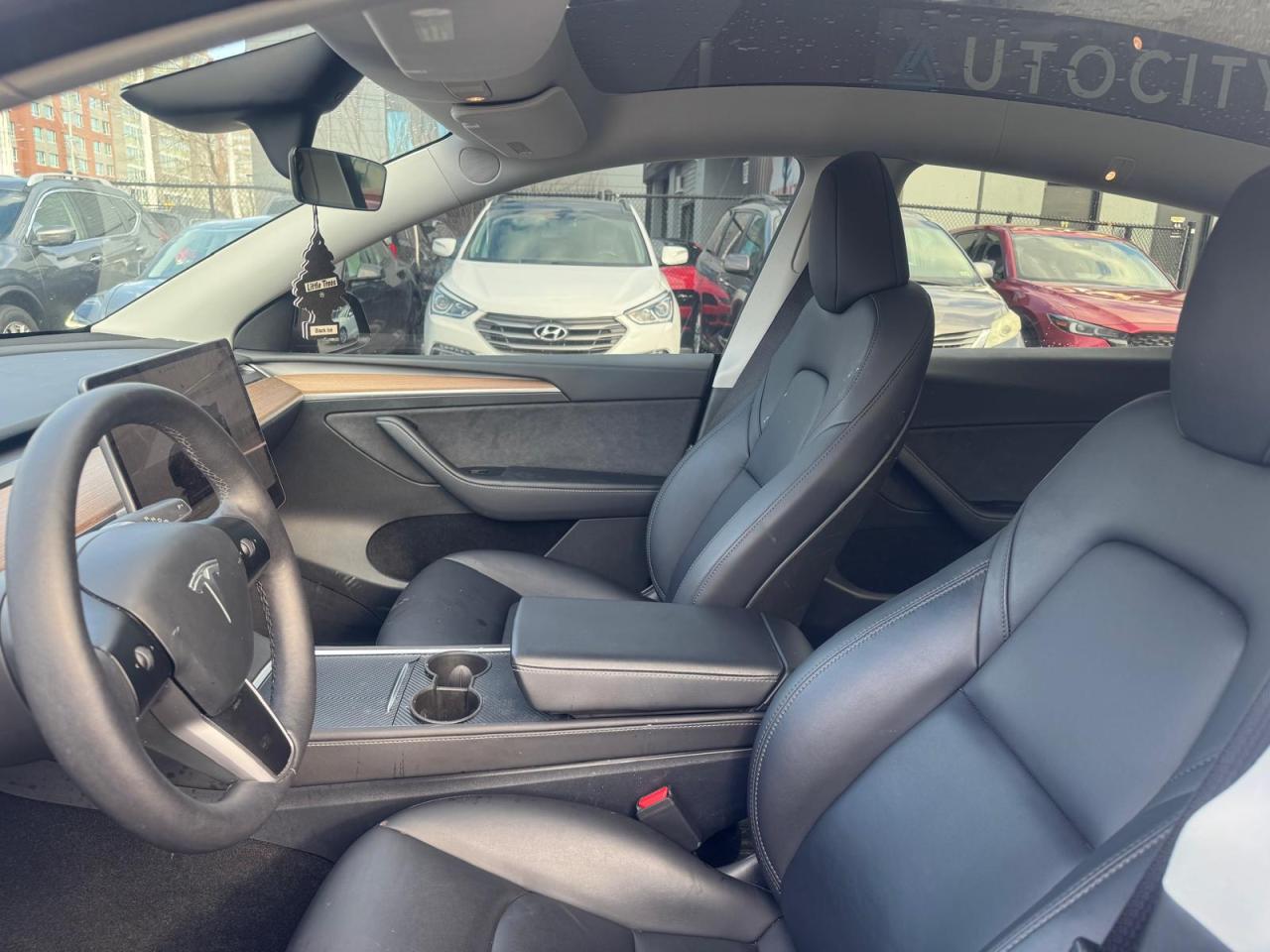 2025 Tesla Model Y Long Range AWD | NO ACCIDENTS | CLEAN TITLE Photo