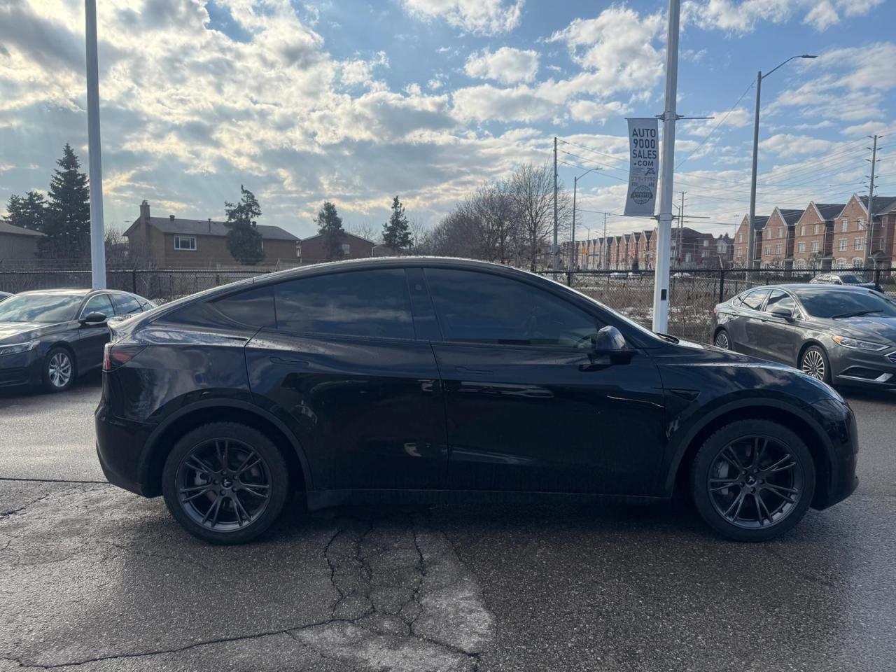 2025 Tesla Model Y Long Range AWD | NO ACCIDENTS | CLEAN TITLE Photo