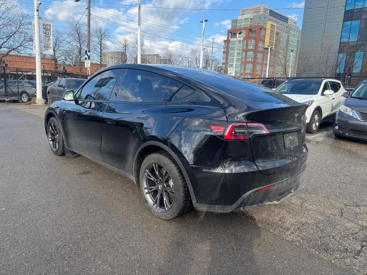 2025 Tesla Model Y Long Range AWD | NO ACCIDENTS | CLEAN TITLE Photo