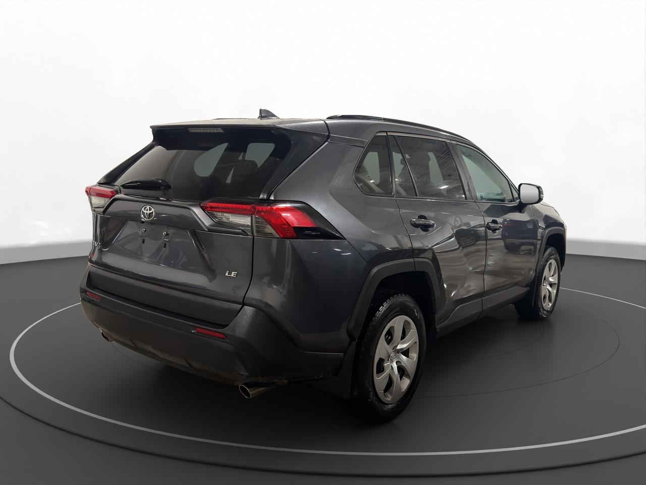 2019 Toyota RAV4 FWD LE Photo