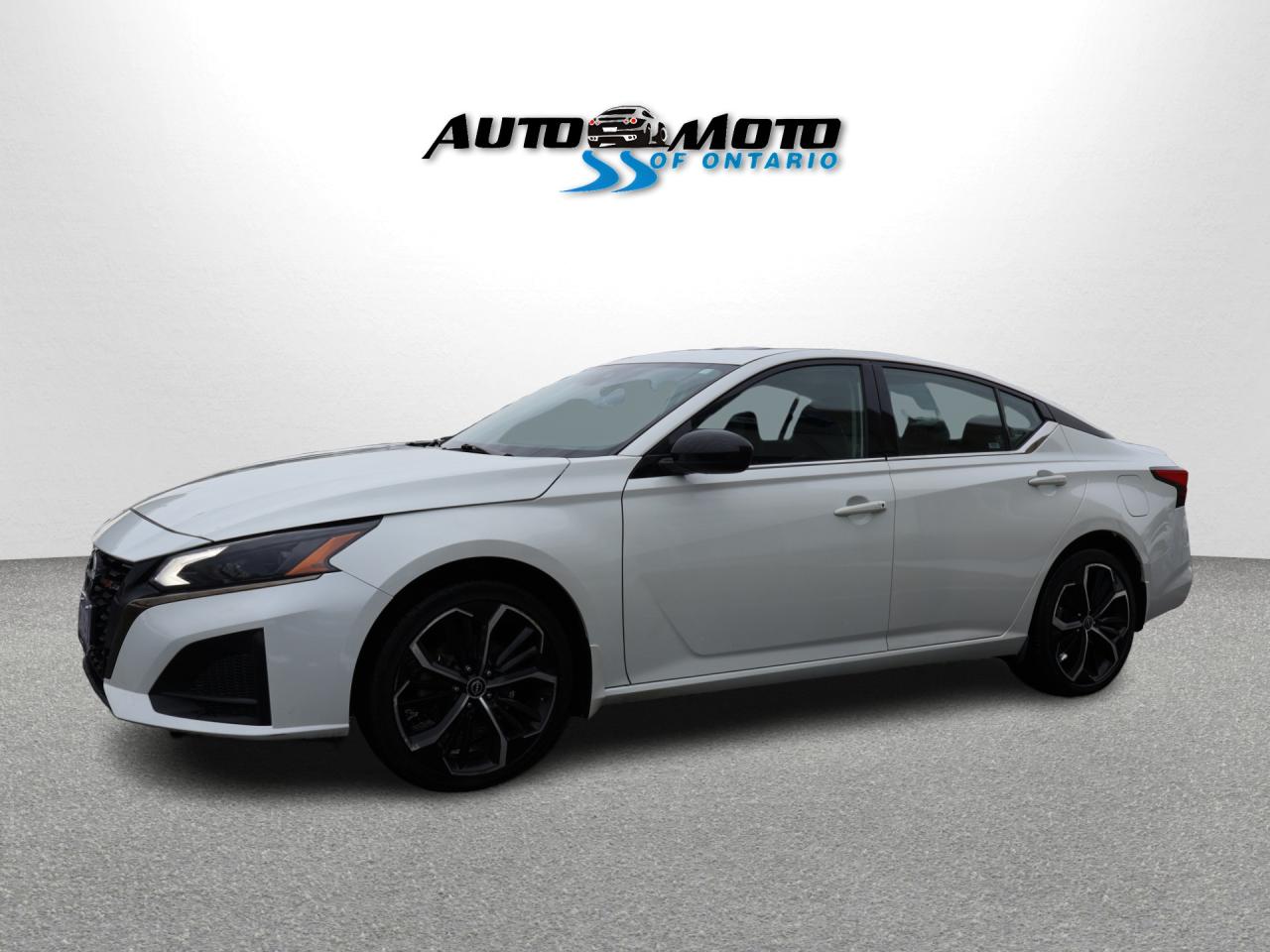 2023 Nissan Altima SR AWD CERTIFIED CAMERA BLUETOOTH LEATHER HEATED SEATS SUNROOF CRUISE ALLOYS Photo2