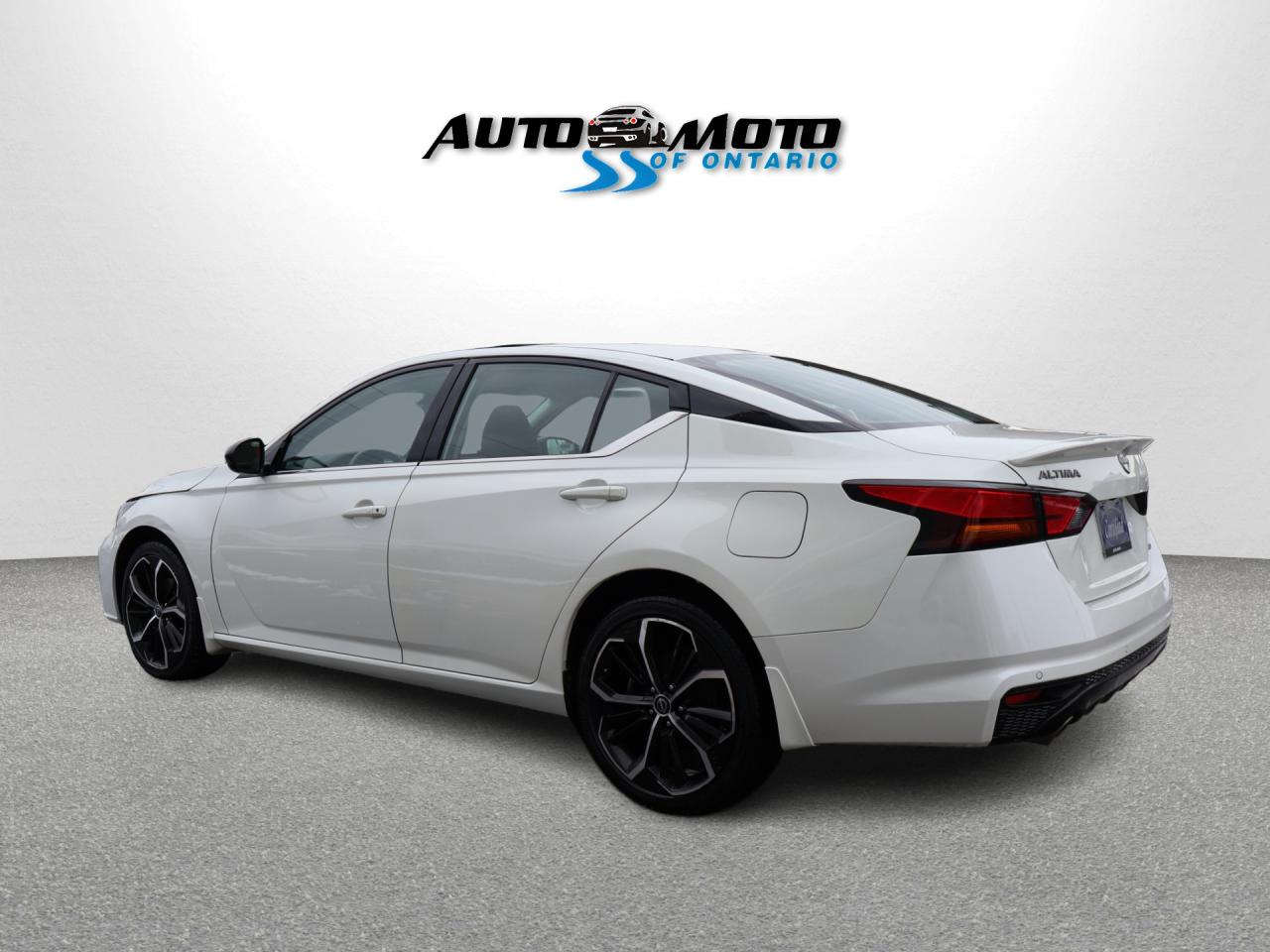 2023 Nissan Altima SR AWD CERTIFIED CAMERA BLUETOOTH LEATHER HEATED SEATS SUNROOF CRUISE ALLOYS Photo