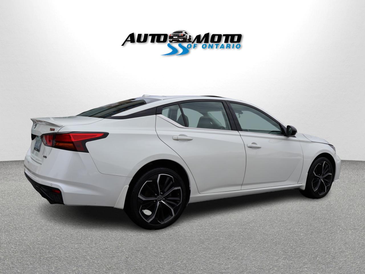 2023 Nissan Altima SR AWD CERTIFIED CAMERA BLUETOOTH LEATHER HEATED SEATS SUNROOF CRUISE ALLOYS Photo