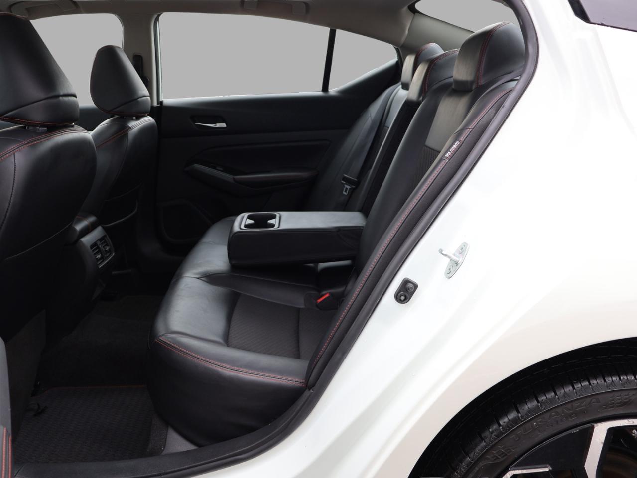 2023 Nissan Altima SR AWD CERTIFIED CAMERA BLUETOOTH LEATHER HEATED SEATS SUNROOF CRUISE ALLOYS Photo