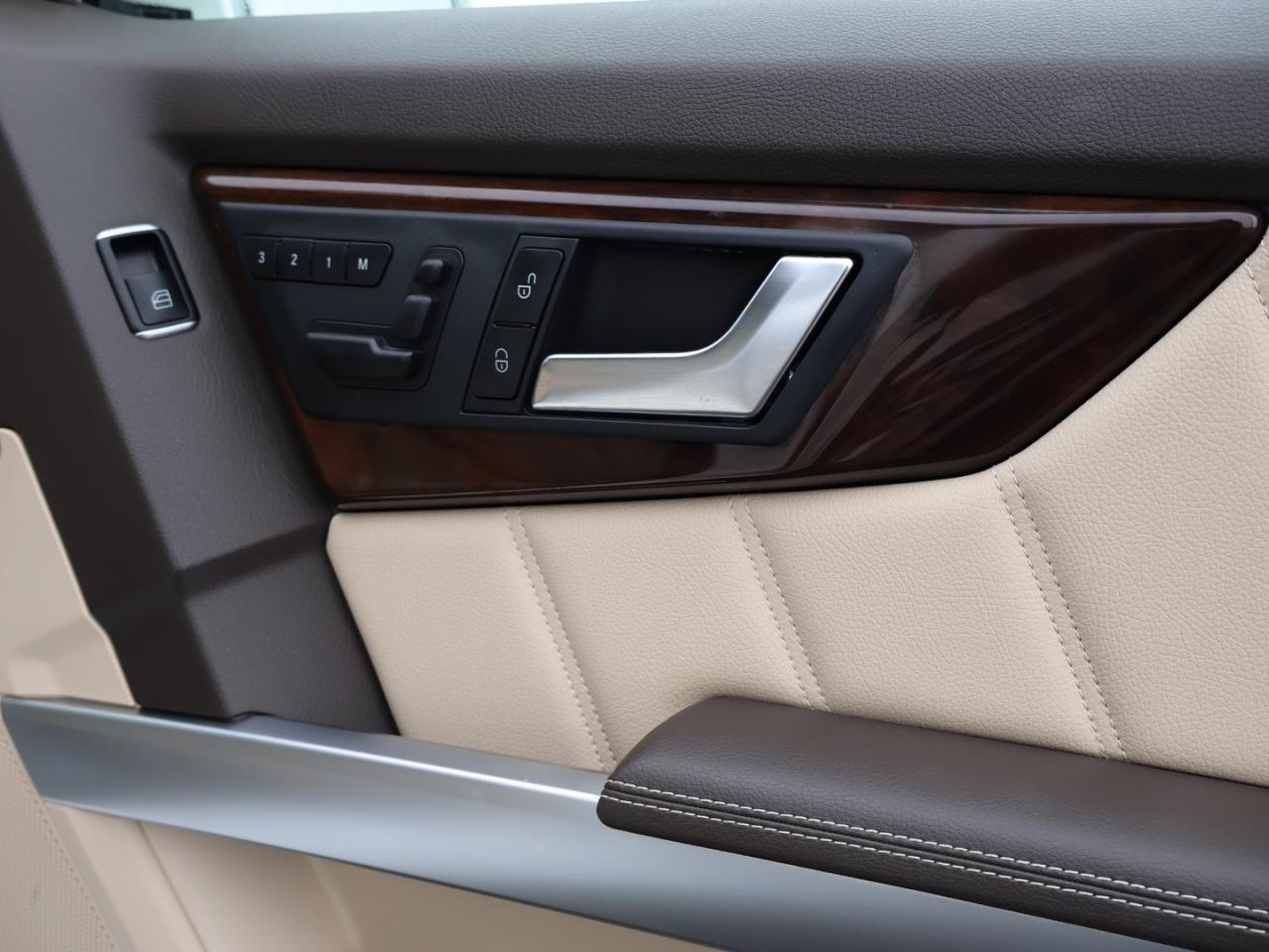 2015 Mercedes-Benz GLK-Class GLK250 BLUE-TEC AWD *DIESEL*1 ONWER*M.B MAINTAIN* CAMERA NAV BLUETOOTH LEATHER HEATED SEATS PANO ROOF CRUISE ALLOYS Photo