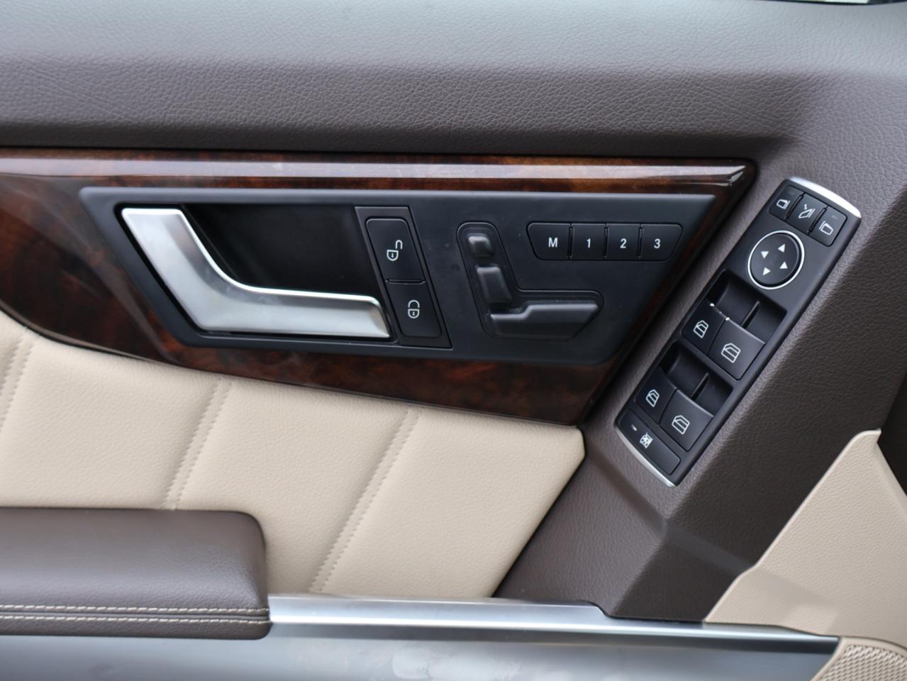 2015 Mercedes-Benz GLK-Class GLK250 BLUE-TEC AWD *DIESEL*1 ONWER*M.B MAINTAIN* CAMERA NAV BLUETOOTH LEATHER HEATED SEATS PANO ROOF CRUISE ALLOYS Photo