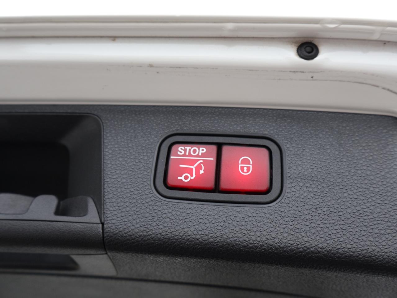 2015 Mercedes-Benz GLK-Class GLK250 BLUE-TEC AWD *DIESEL*1 ONWER*M.B MAINTAIN* CAMERA NAV BLUETOOTH LEATHER HEATED SEATS PANO ROOF CRUISE ALLOYS Photo