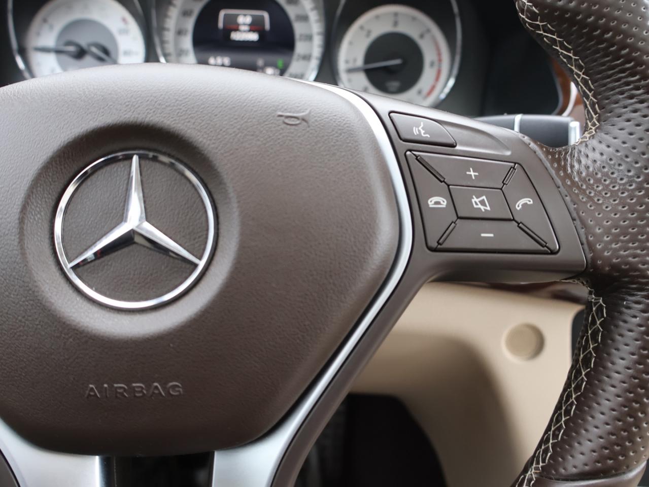 2015 Mercedes-Benz GLK-Class GLK250 BLUE-TEC AWD *DIESEL*1 ONWER*M.B MAINTAIN* CAMERA NAV BLUETOOTH LEATHER HEATED SEATS PANO ROOF CRUISE ALLOYS Photo