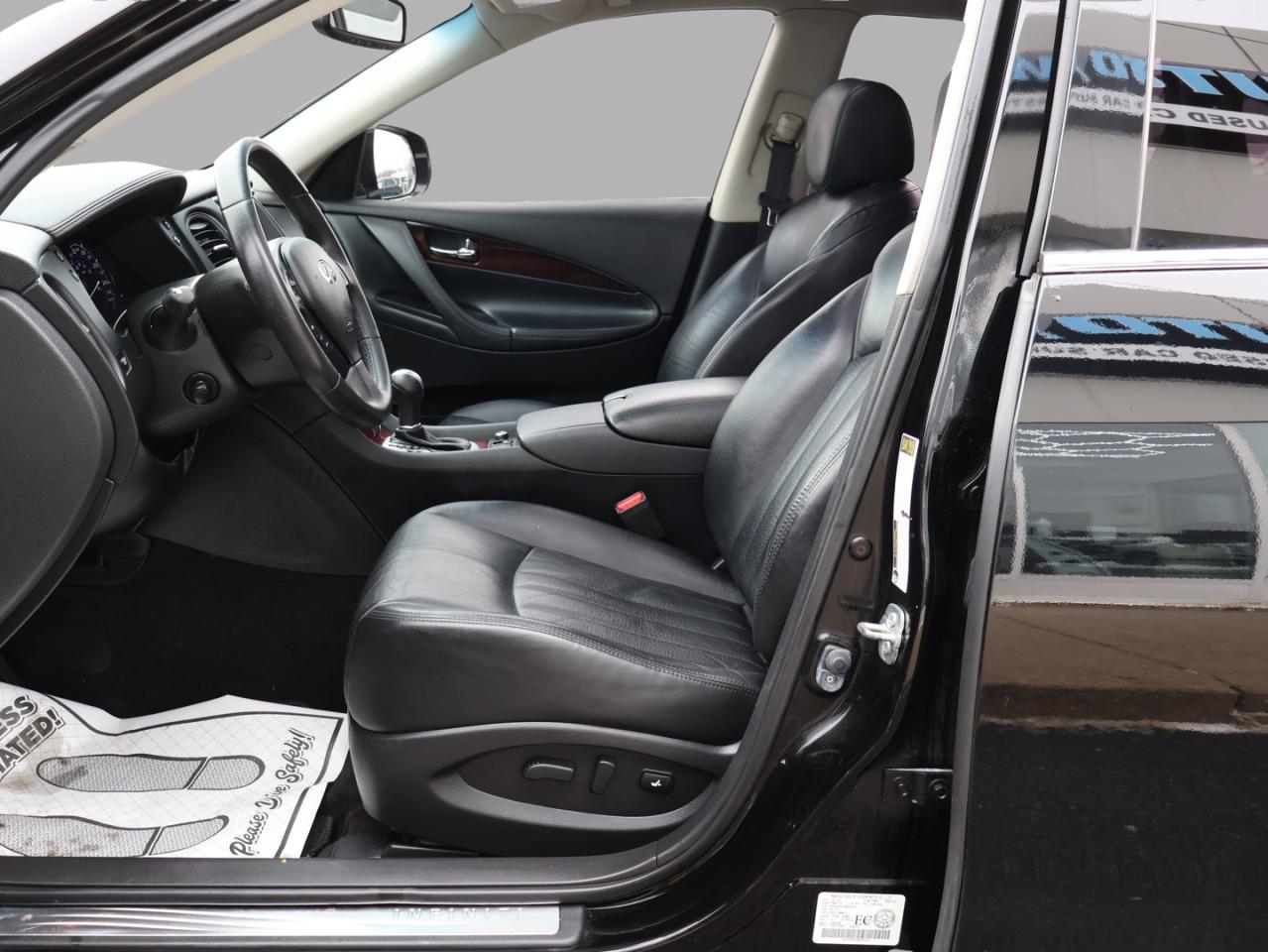 2016 Infiniti QX50 3.7L PREMIUM AWD CERTIFIED *ACCIDENT FREE*INFINITI MAINTAIN* CAMERA NAV BLUETOOTH LEATHER HEATED SEATS SUNROOF CRUISE ALLOYS Photo