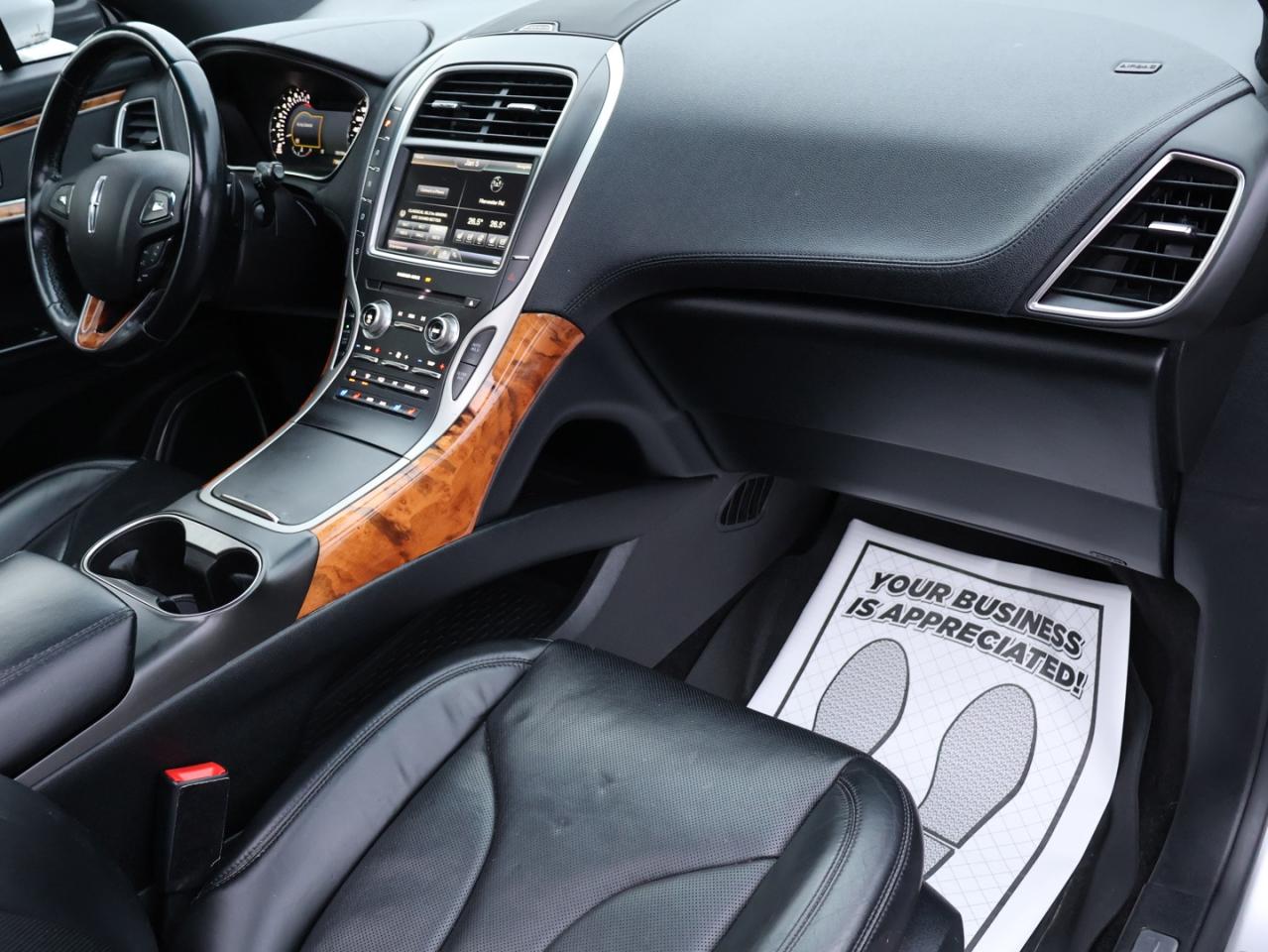 2016 Lincoln MKX V6 RESERVE AWD CERTIFIED *1 OWNER*ACCIDENT FREE* CAMERA NAV BLUETOOTH LEATHER HEATED SEATS PANO ROOF CRUISE ALLOYS Photo