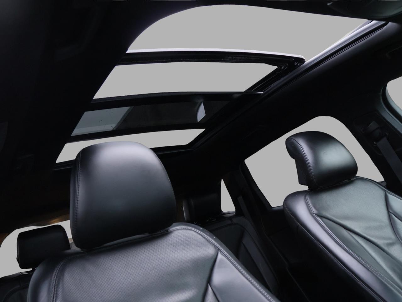 2016 Lincoln MKX V6 RESERVE AWD CERTIFIED *1 OWNER*ACCIDENT FREE* CAMERA NAV BLUETOOTH LEATHER HEATED SEATS PANO ROOF CRUISE ALLOYS Photo