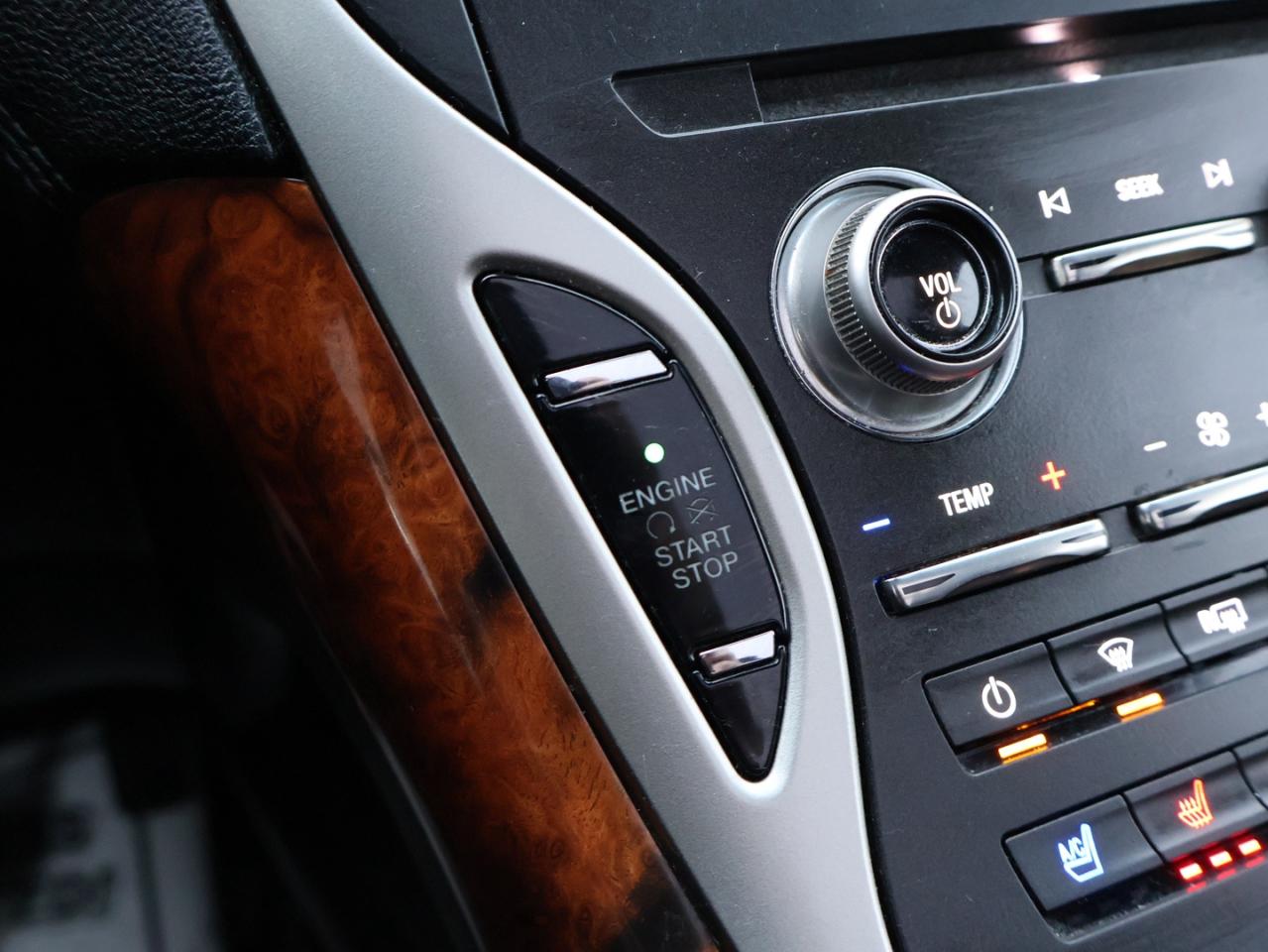 2016 Lincoln MKX V6 RESERVE AWD CERTIFIED *1 OWNER*ACCIDENT FREE* CAMERA NAV BLUETOOTH LEATHER HEATED SEATS PANO ROOF CRUISE ALLOYS Photo