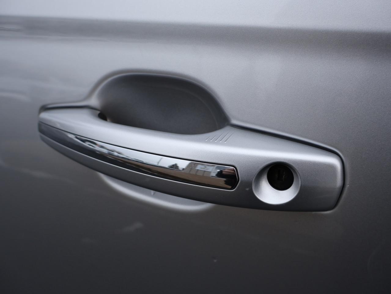 2016 Lincoln MKX V6 RESERVE AWD CERTIFIED *1 OWNER*ACCIDENT FREE* CAMERA NAV BLUETOOTH LEATHER HEATED SEATS PANO ROOF CRUISE ALLOYS Photo